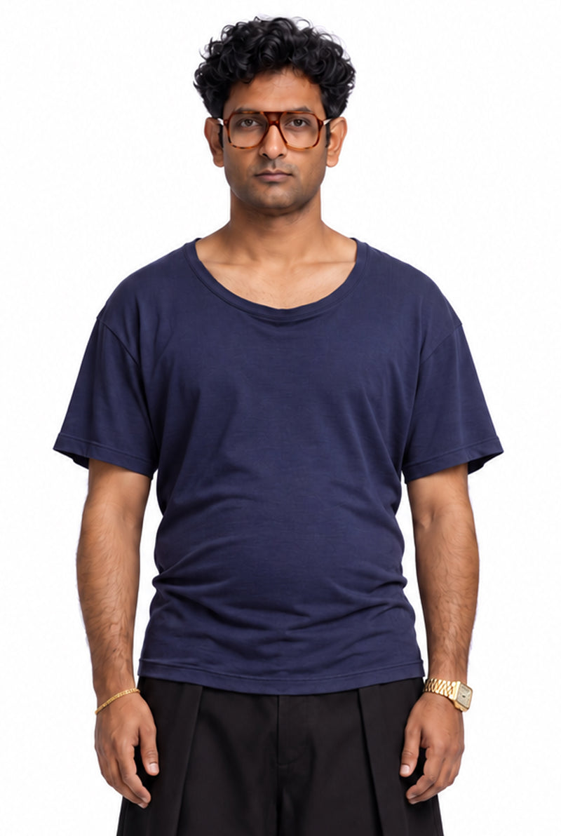 larger: Regular tee