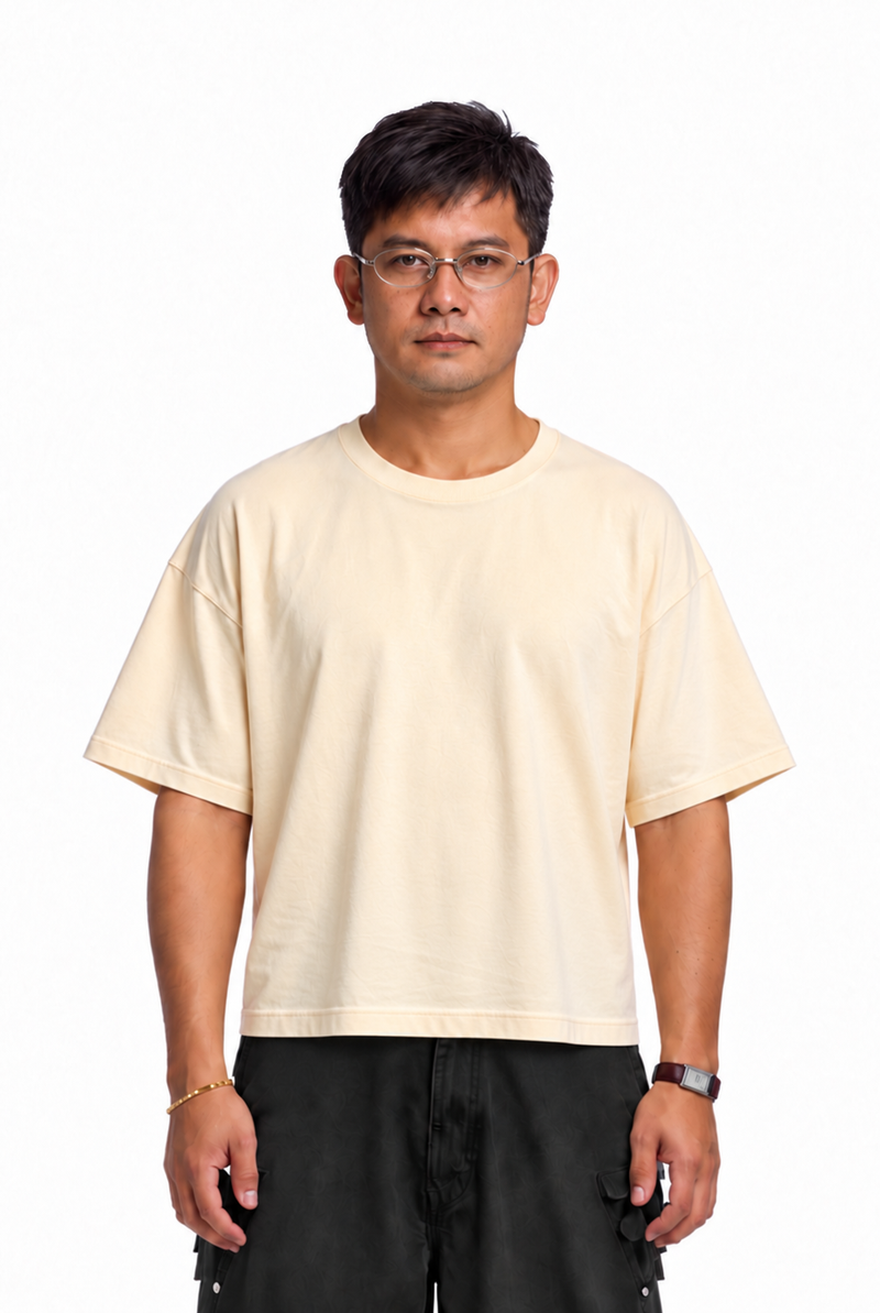 Skinny fat: Oversized tee
